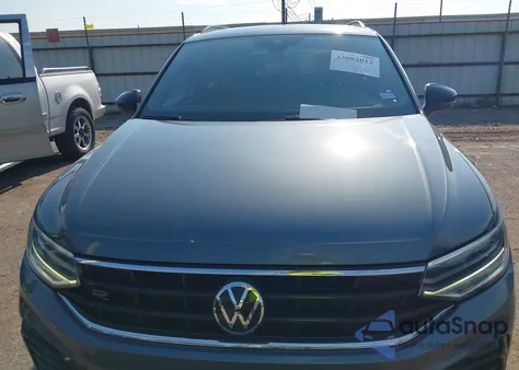 2022 Volkswagen Tiguan 2.0T Se R-Line Black from USA, damaged, VIN 3VVCB7AX7NM095822